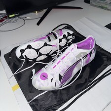 PUMA Ultra 5 Ultimate MG Forever Pack Soccer Cleats Men's Size 11 Magenta White