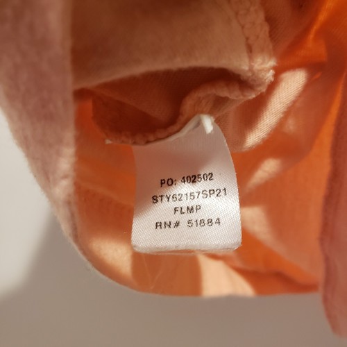 Patagonia Logo Girls T-Shirt Youth XL Short Cap Sleeve Peach Pink Spell Out Mtns - Picture 5 of 5