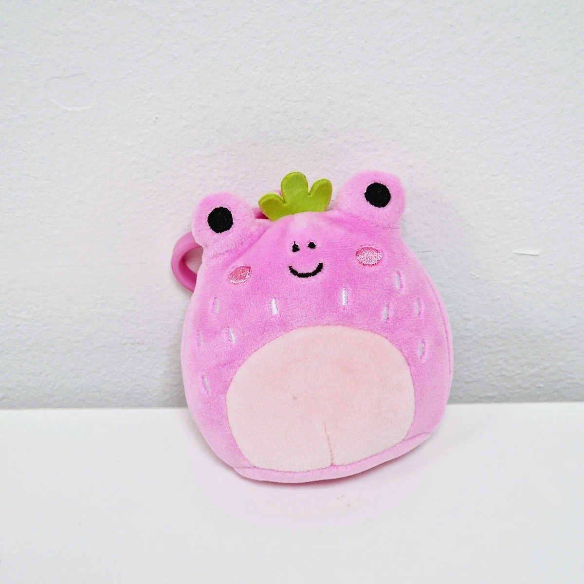 Squishmallows Adabelle the Strawberry Frog Clip 3.5 US Exclusive BNWT