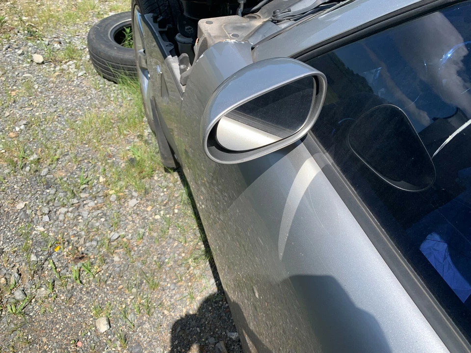 PONTIAC SOLSTICE OEM 07-09 FRONT LEFT DRIVER SIDE POWER DOOR MIRROR SILVER - Image 2 of 2