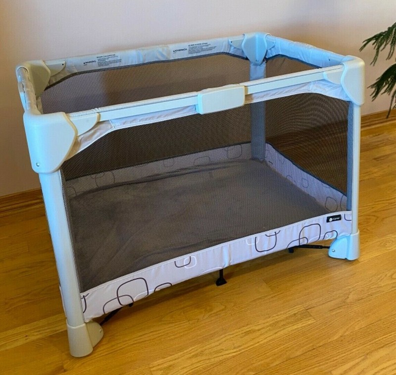 New! Moms Baby Crib Playpen Playard Bed Bassinet Foldable Travel Pack 