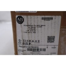 ALLEN-BRADLEY 20AD2P1C3AYNANC0 POWERFLEX 70 1 HP AC DRIVE  US Free Tax