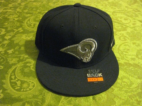 NIKE ENERGY TRUE LOS ANGELES RAMS ONFIELD SNAPBACK HAT ADULT SZ RETAIL $32 - Picture 2 of 6