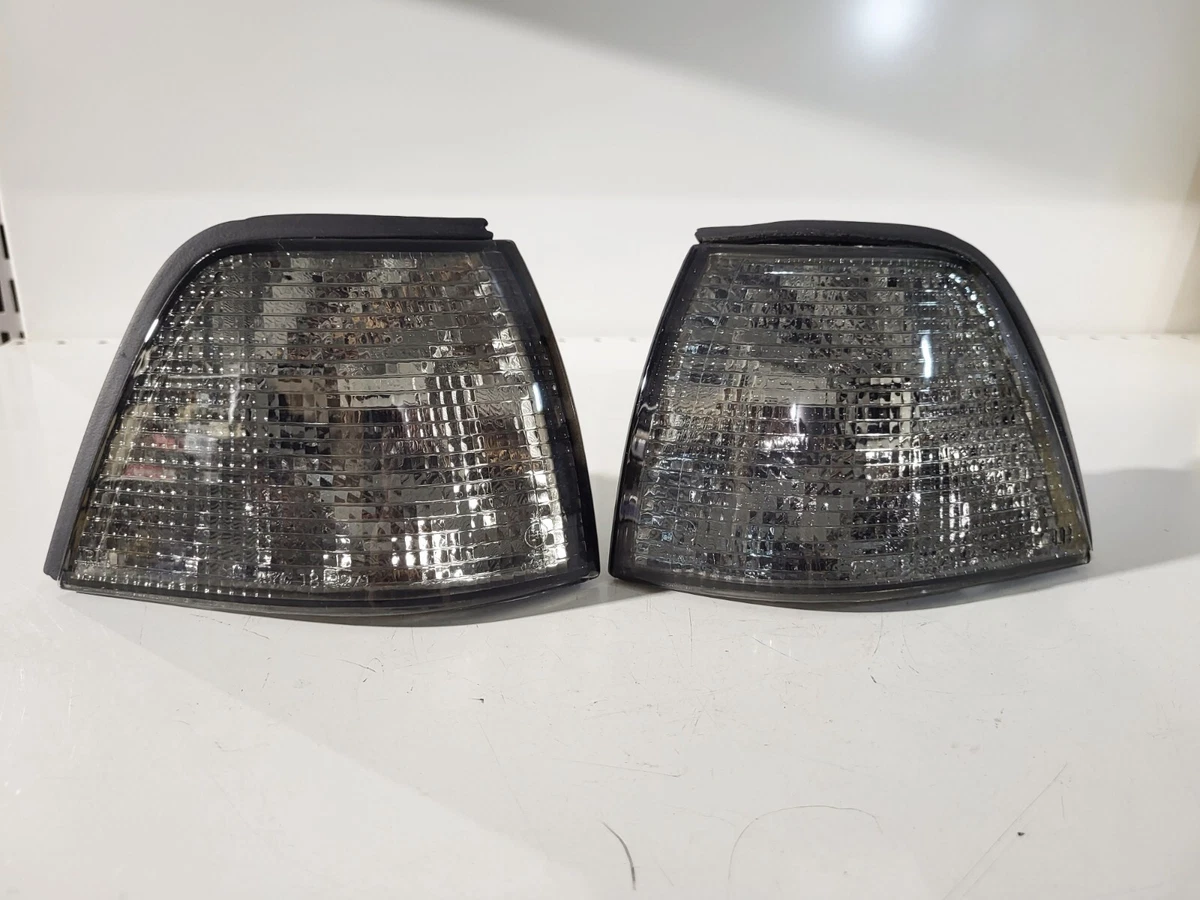 BMW E36 left/ right turn indicator smoked 82199403095 82199403096