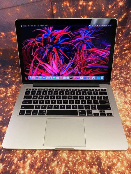 Apple Macbook Pro 13" Retina 2.4GHz i5 8GB RAM-128GB a 512GB SSD. OS Big Sur 3