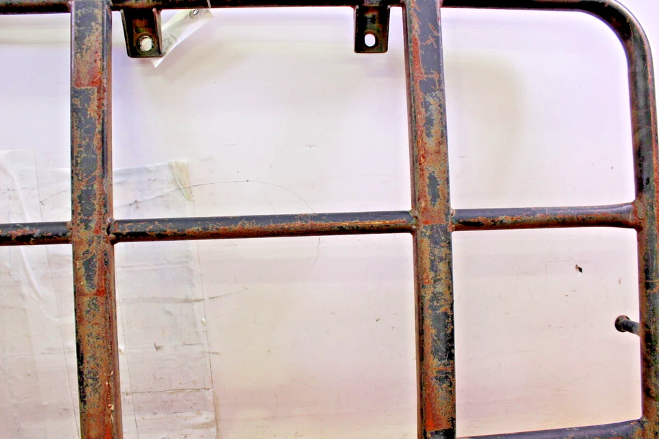 2001 Suzuki Quadrunner LT-F 4WD Front Luggage Rack - Image 3 of 4