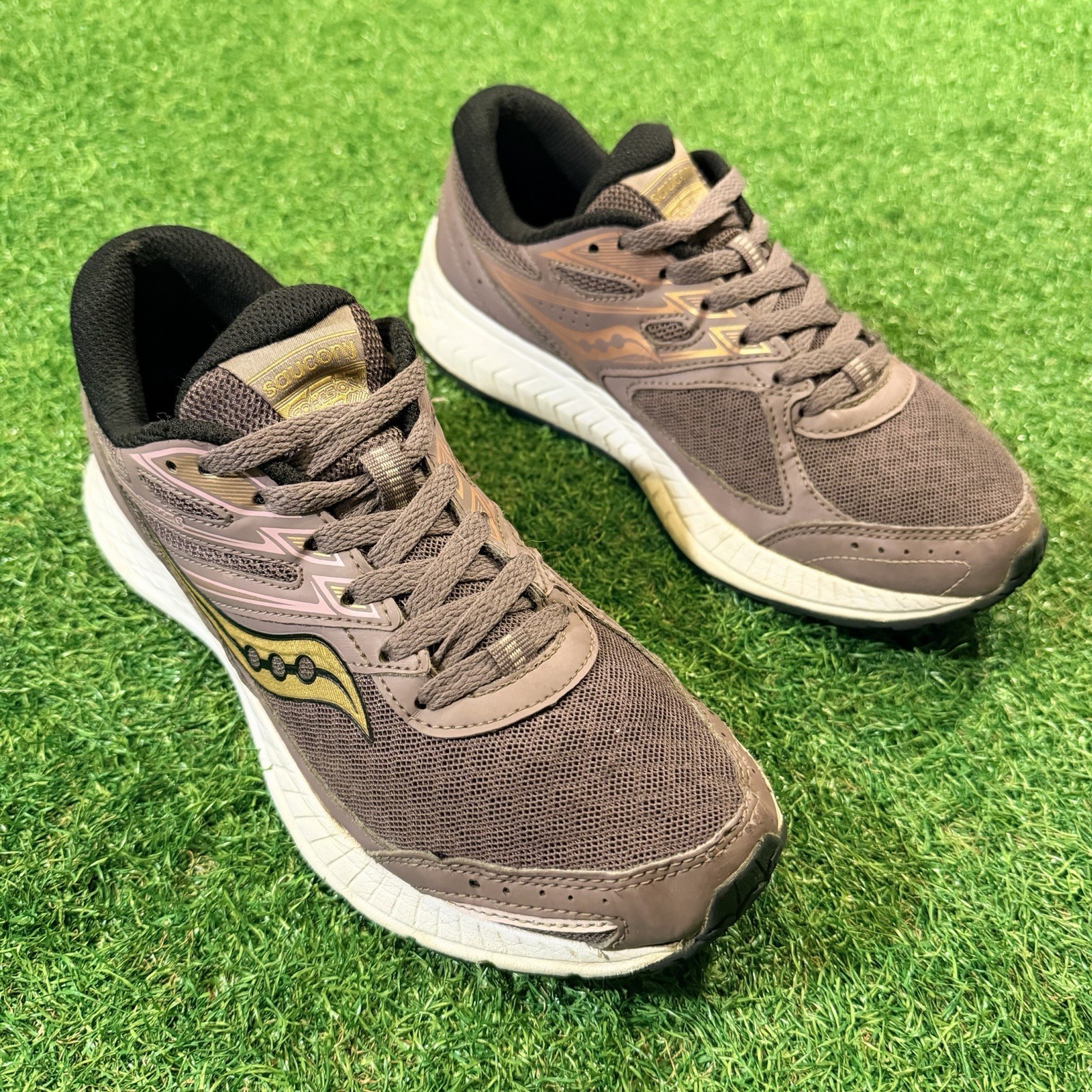 Saucony Sneakers Cohesion 13 Women's Size 7.5 Running Sneakers Dusk, Blush