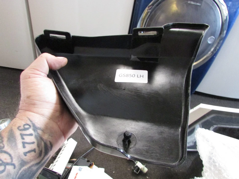 Cubierta lateral izquierda Suzuki GS850G GS850 850 1983 Foto 3 de 4