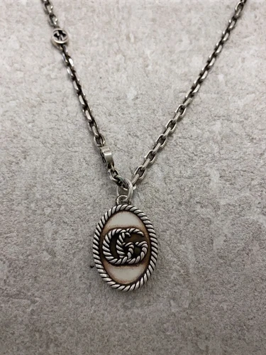 Collana Gucci GG Marmont doppia G SV925 con top uomo 632540 Usata