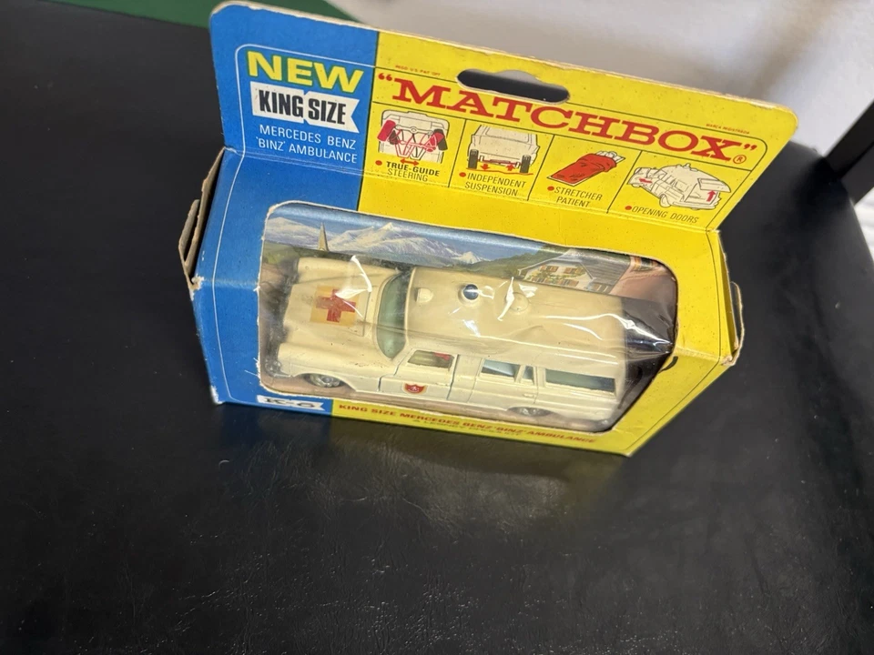 Matchbox Lesney Superkings K-6 Mercedes Benz Ambulance With Box - Image 2 of 4