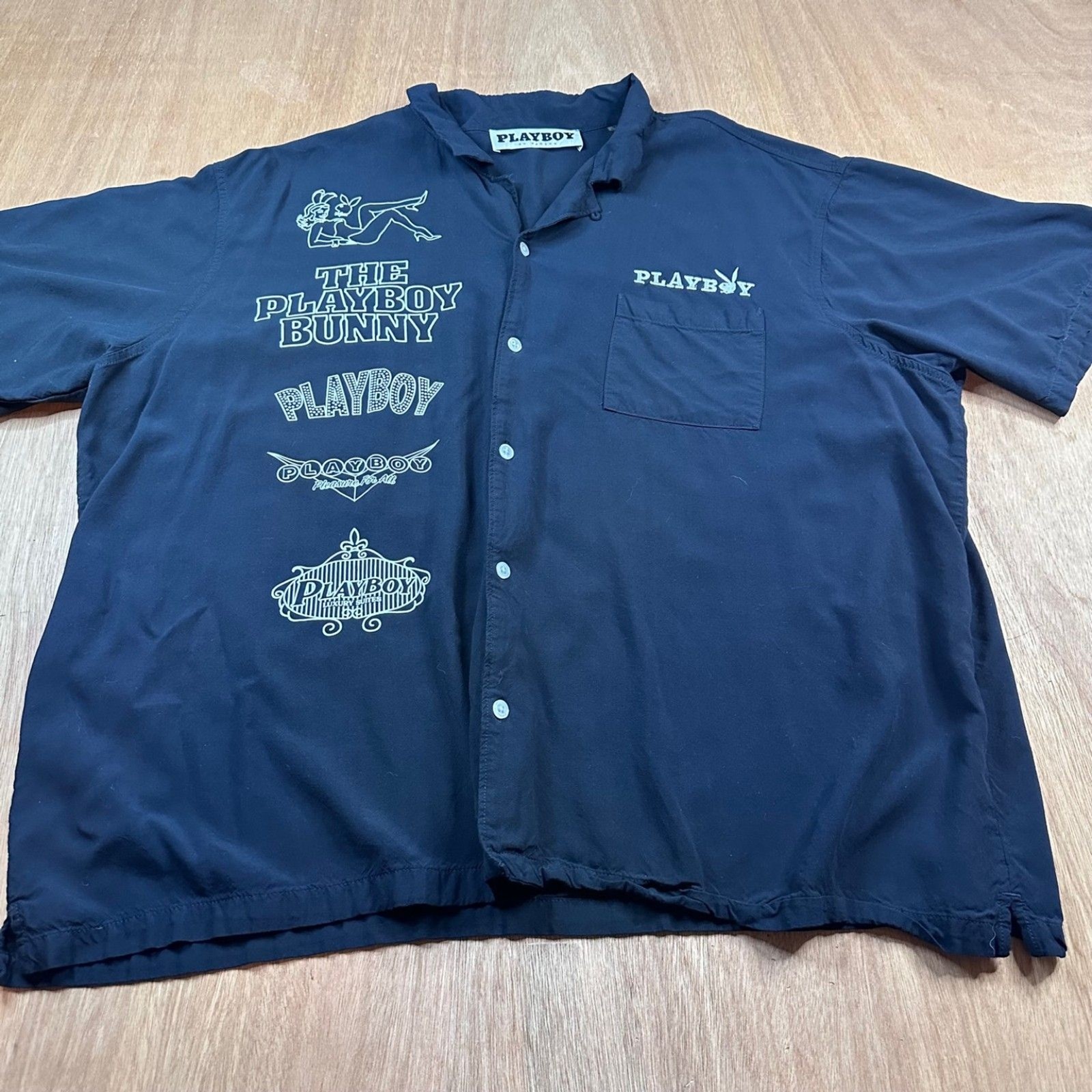 Playboy by PacSun Button Up Shirt Men’s XL Black Graphic Logo Short Sleeve