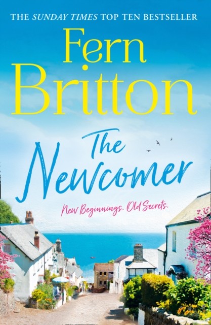 The Newcomer by Fern Britton (Paperback Book)