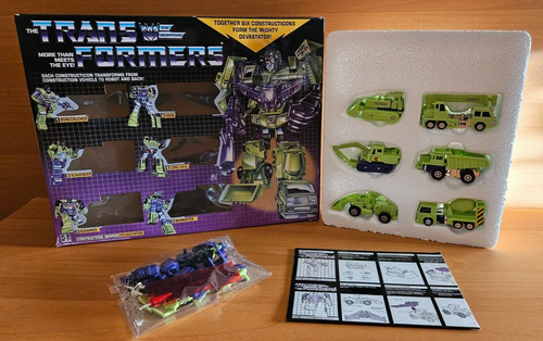 TRANSFORMERS G1 DEVASTATOR NUOVO MARCHIATO TAKARA HASBRO CON SCATOLA E MANUALI - Foto 8 di 11