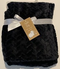 NEW Stylish Baby Soft Flannel Fleece Baby Infant Throw Blanket in Black Braided