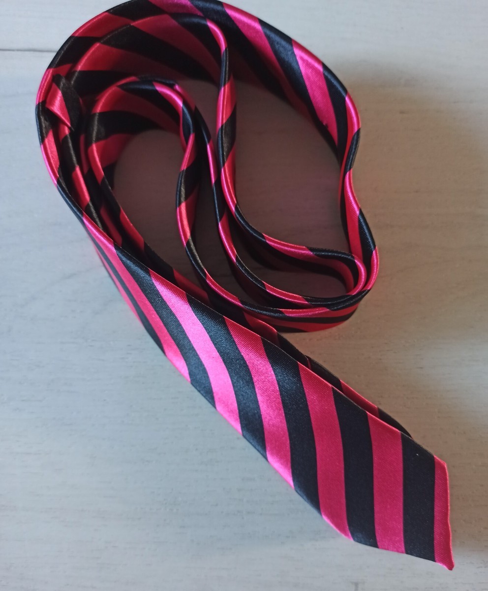Cravate Slim Damier Noir Et Rose Fluo - Satin Polyester - Neuf Avec étiquettes