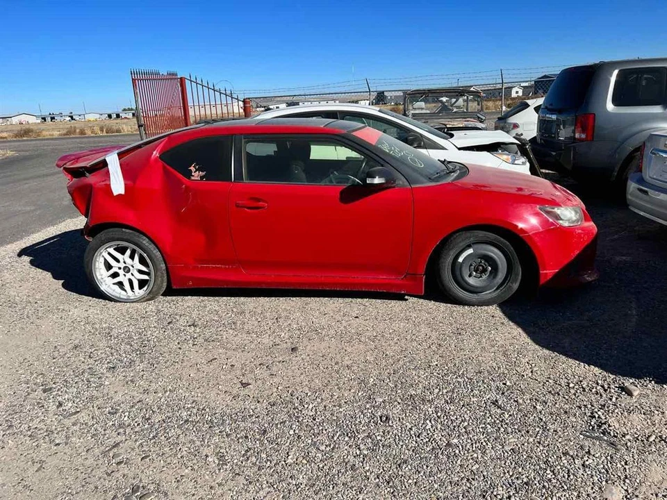 Used Front Right Disc Brake Caliper fits: 2013 Scion TC Front AWD R. Front Right - Image 2 of 4