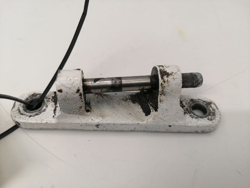 Mercedes-Benz E W123 1980 Benzin Hintertür Obere Scharnier W123 PUM40377