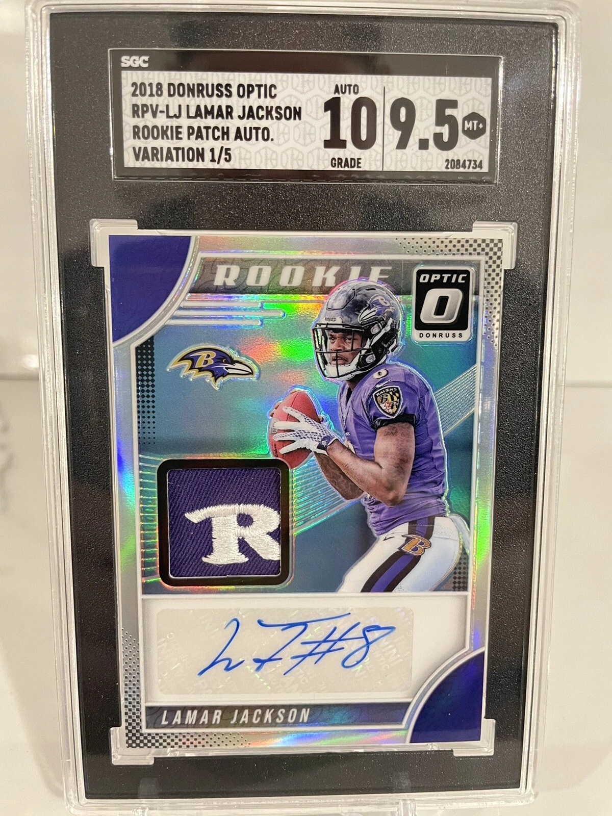 Lamar Jackson Panini Donruss Optic Rookie Patch Autographs #RPVLJ Photo Variation