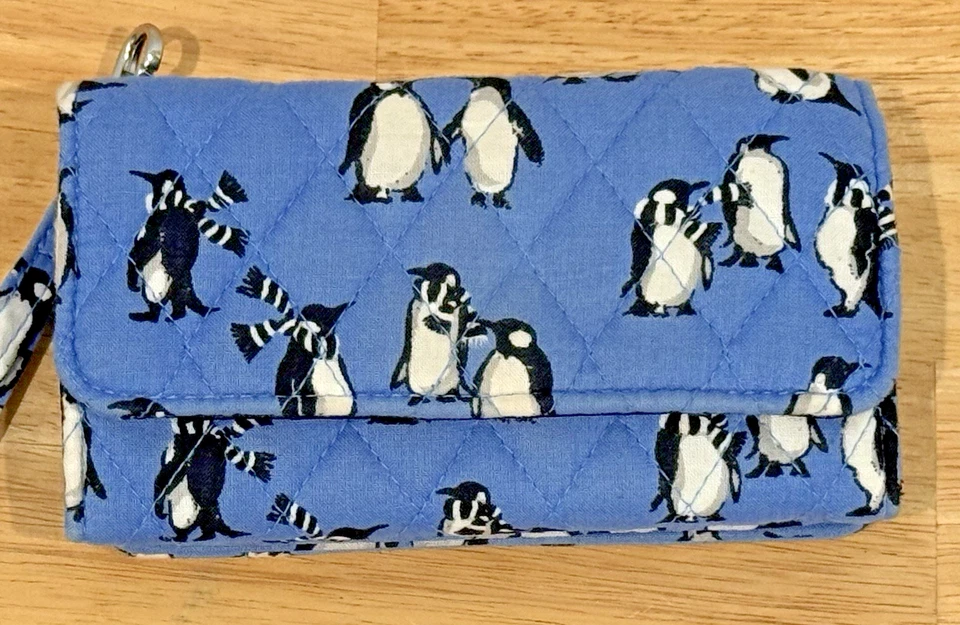 Cartera Muñequera Muy Bradley Playful Penguin Azul Mujer Cremallera y Botón Foto 2 de 4