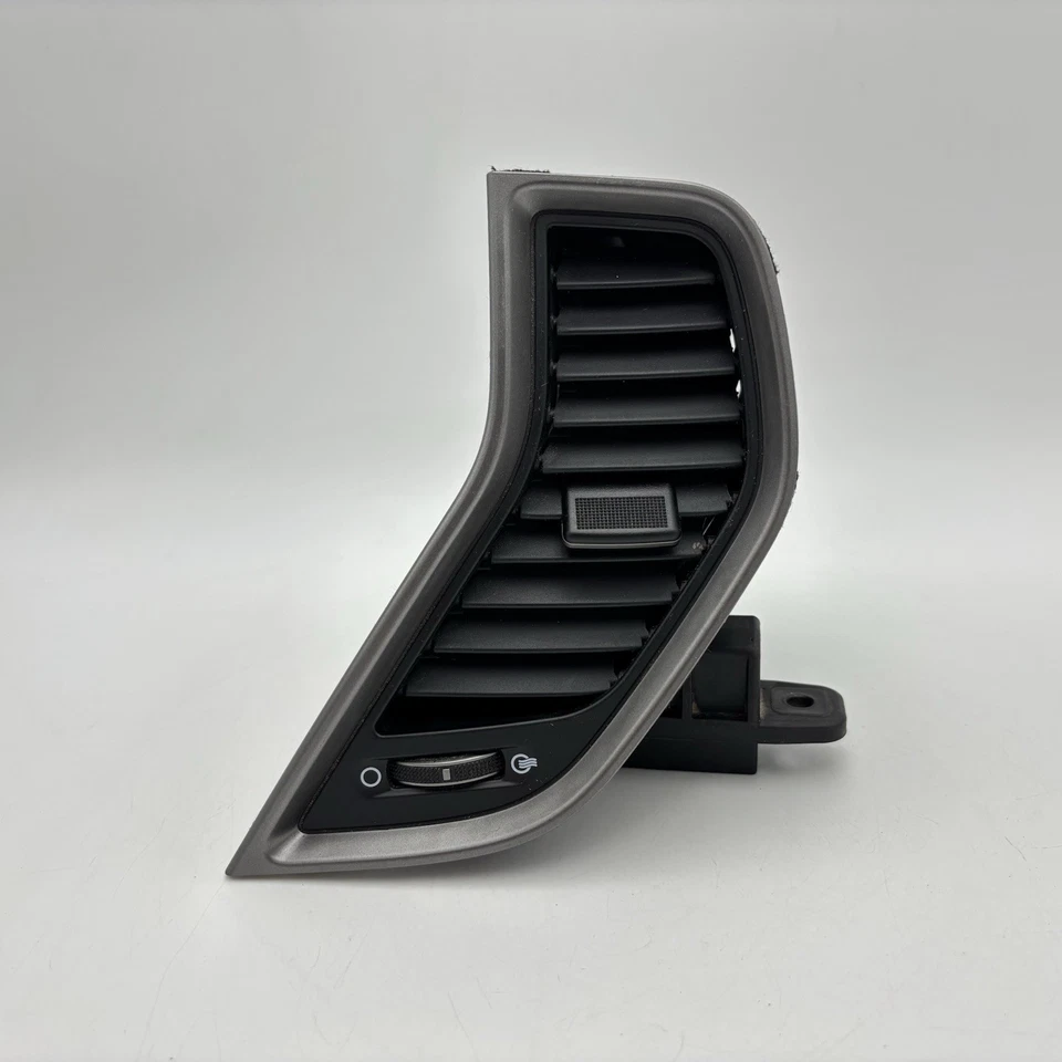 Hyundai Santa Fe 2013-2018 moldura de ventilación de aire lado derecho central OEM 974204Z000 Foto 2 de 4