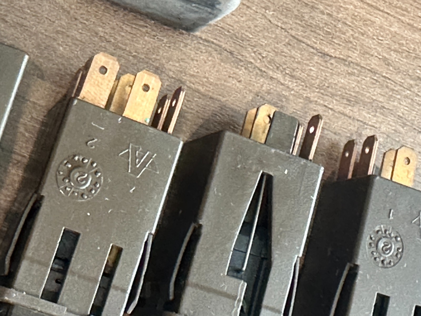 MASERATI VINTAGE OEM SWITCHES BITURBO SPYDER MERAK QUATTROPORTE SHAMAL TC 1980'S