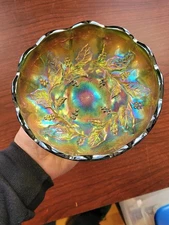Super Pretty Green Millersburg Carnival Glass Holly Sprig 6 1/2" Bowl