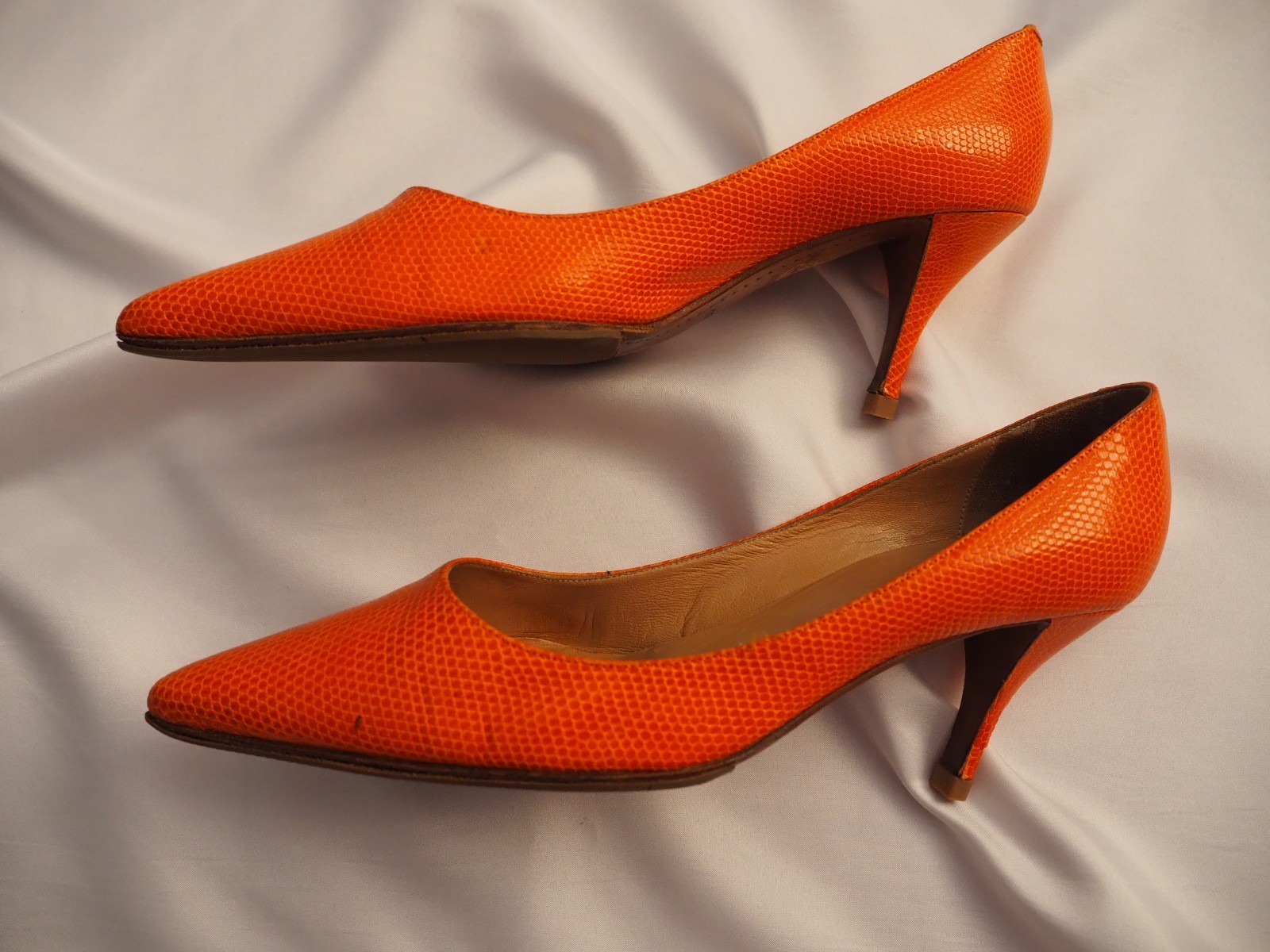 Vintage Hermès orange python leather pumps Size 3… - image 8