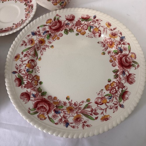 Johnson Brothers “Margaret Rose” Plates Two 5-Piece Place Settings (10 Total) - Picture 5 of 12