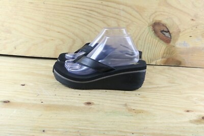 Volatile Sandals Womens  10 Black Leather Frappachino Platform Thong Shoes