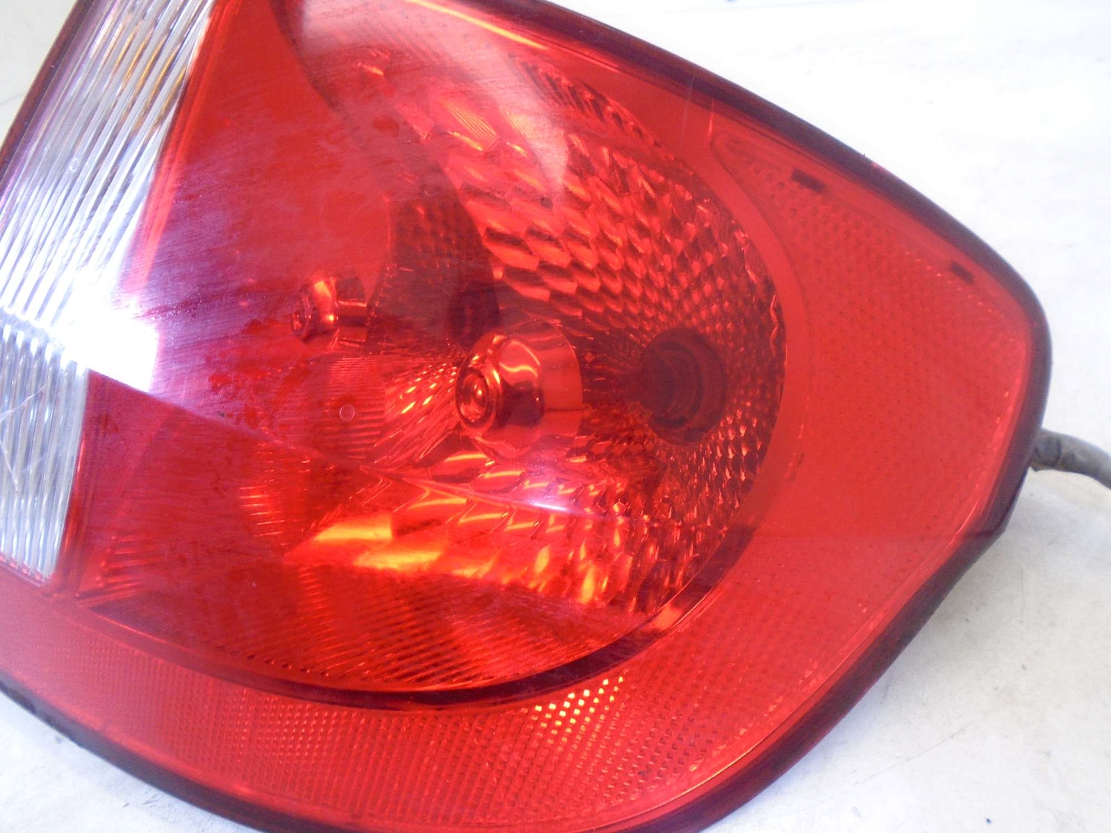 HYUNDAI GETZ REAR/TAIL LIGHT (DRIVER/RIGHT SIDE) 20052009 eBay