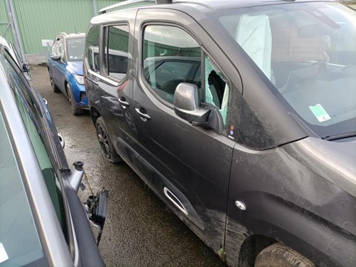 Parasale posteriore destro CITROEN BERLINGO 3 M PHASE 1 9817398280 - Foto 9 di 19