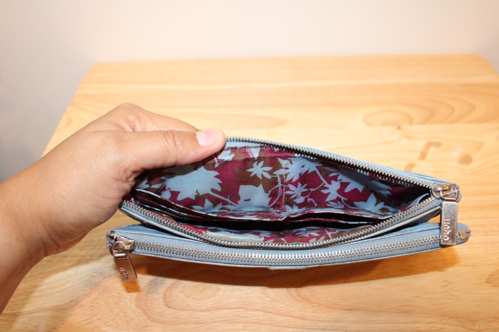 HOBO INTERNATIONAL Envelope Wallet Clutch Purse Leather **READ**