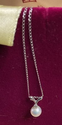 Murata VTG Pearl & Diamond Pendant Necklace, Dainty Silvertone Chain, Orig Box