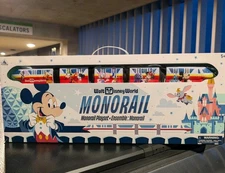 NEW🌟WDW Disney Parks Walt Disney World Mickey & Friends Monorail Play Set Toy
