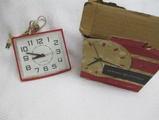 VINTAGE RED GENERAL ELECTRIC DESK CLOCK MODEL 2HIIO IN ORIGINAL BOX WORKS
