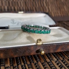 925 Sterling Silver Ring, Brazilian Emerald Eternity Band, Size R US 8.5