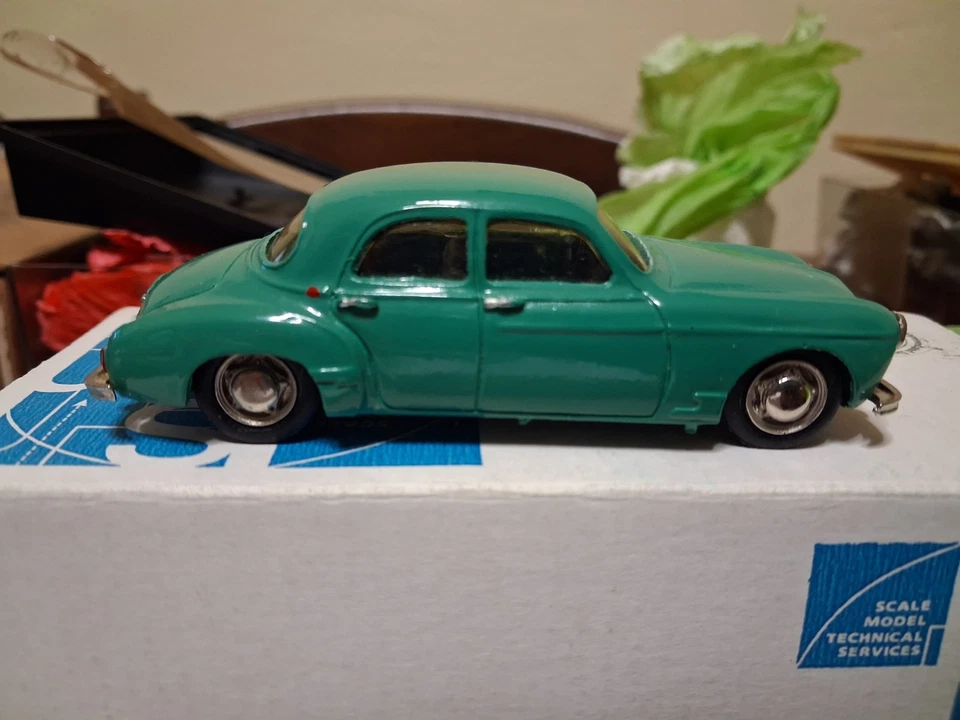 DUVI RENAULT FREGATE SCALA 1/43 - Immagine 3 di 4