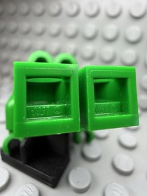 Green Futuron Statue cty0582 City Square Classic Space LEGO&reg; Minifigure Figure