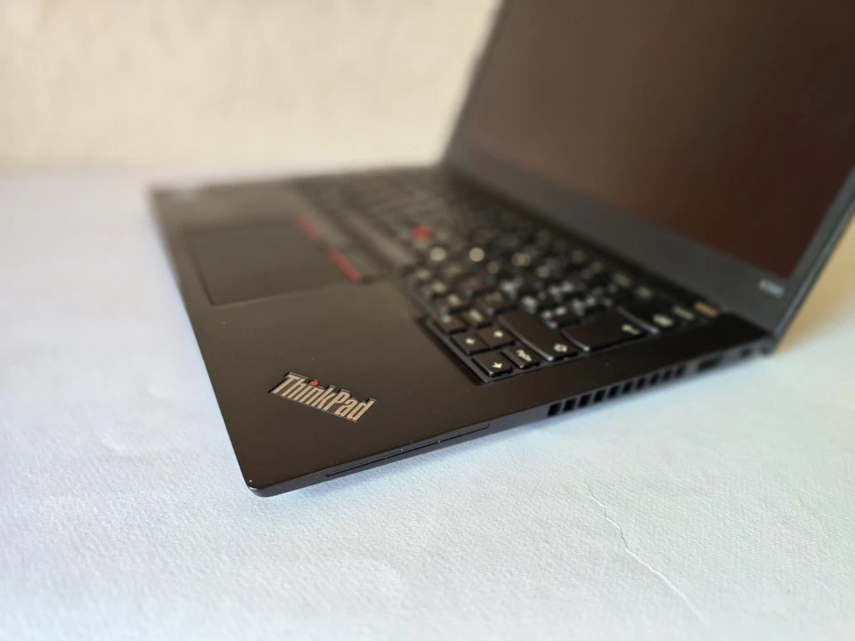 Lenovo ThinkPad X390..i5-8365U..Ram 8..SSD 512 Batteria Perfetta RICONDIZIONATO - Immagine 3 di 4