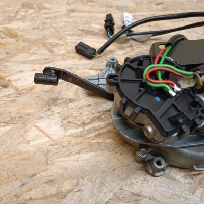 BMW E30 Cabrio Verdeck Verdeckmotor Motor Kiekert 8106979 1385104 