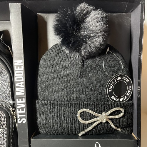 Nuovo Steve Madden 2 pezzi set regalo Bling strass zaino borsa cappello invernale nero - Foto 9 di 14