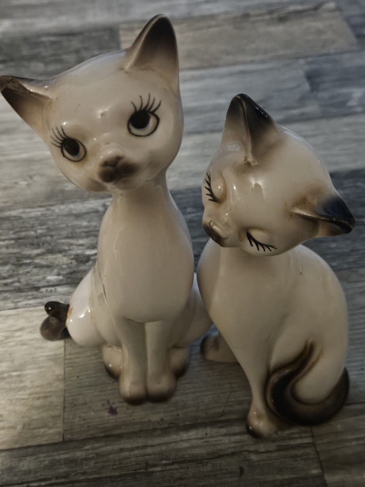 Vintage MCM Japan Pair Siamese Cats Ceramic Figurines Choice Imports Kitschy