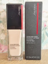 Image of Shiseido Synchro Self Refreshing Foundation. Spf 30 -Shade : 150 Lace New