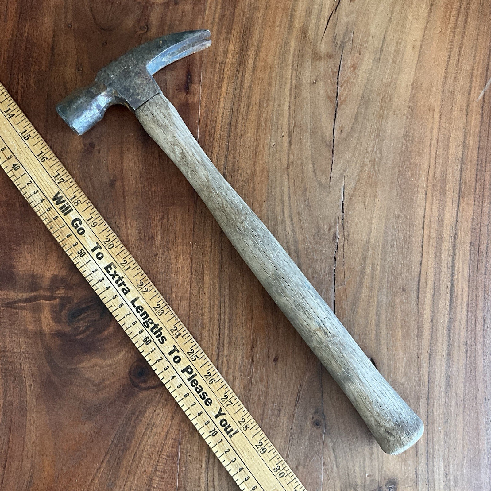 Vaughan 24 oz. Waffle Face Wood Handle Straight Claw Hammer-505m