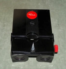 Vintage STEREO REALIST 3-D SLIDE VIEWER, ST-61 - Nice shape! Tested!