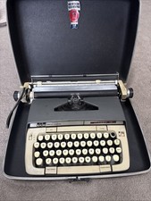 Vintage Smith Corona Classic 12 Manual Typewriter In Case - Gray - Tested thumbnail