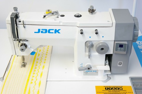 Jack JK20U Zig Zag Lockstitch Irish Embroidery Industrial Sewing Machine - Picture 3 of 9