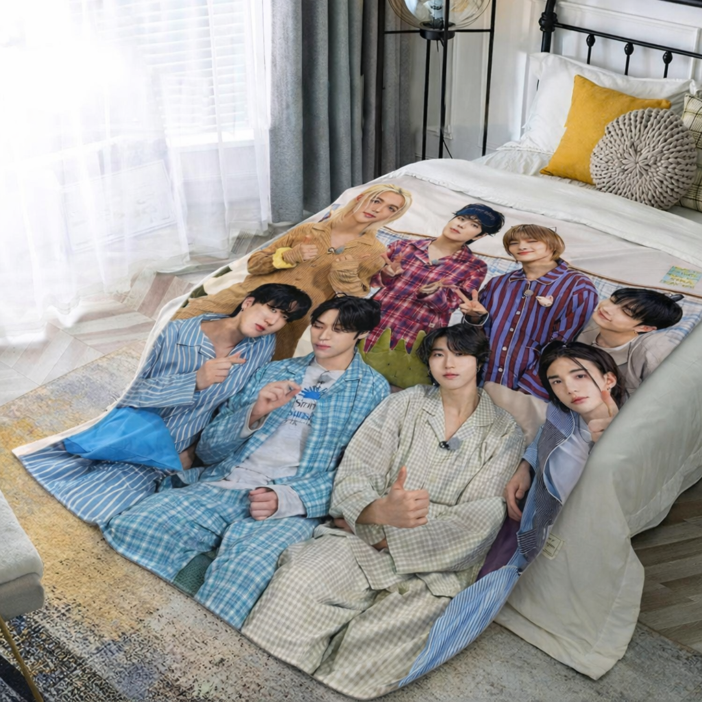 STRAY KIDS OT8 BLANKET FLANNEL FAN GIFT STAY CUSTOM ANY PICTURE