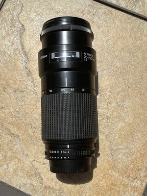 Nikon AF NIKKOR 70-210mm f/4.0 lens
