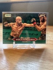 2025 Topps UFC Stadium Club Alexander Volkanovski Teal Foil Parallel
